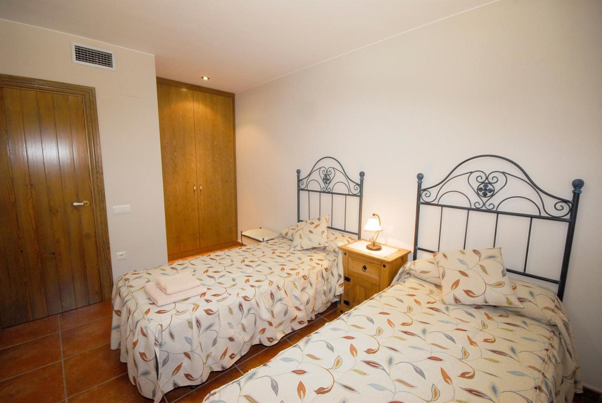 Apartamentos De Turismo Rural Las Eras Castelserás Room photo