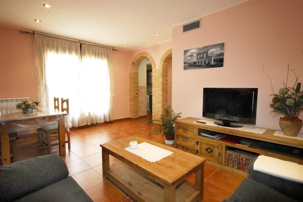 Apartamentos De Turismo Rural Las Eras Castelserás Exterior photo